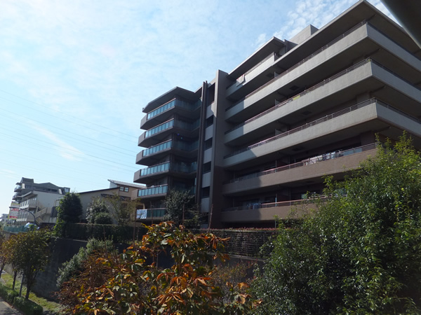 東急ドエルアルス仲町台の外観