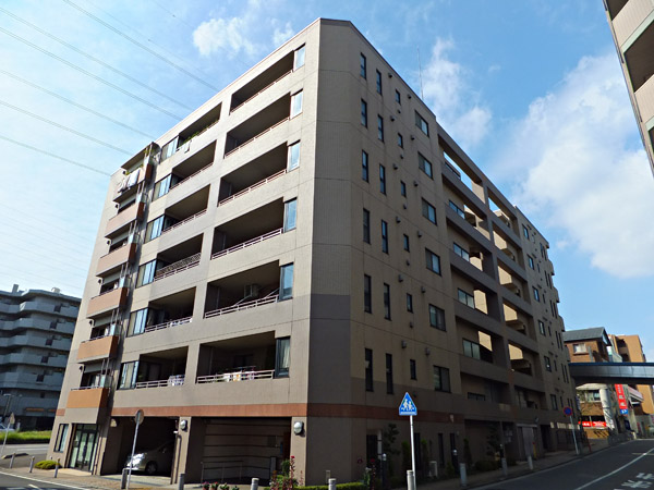 マイキャッスル仲町台ステーションフロントの外観