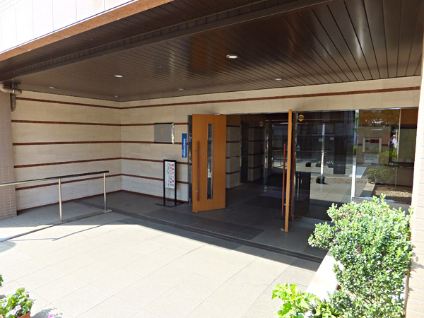 マイキャッスル仲町台ステーションフロントの外観