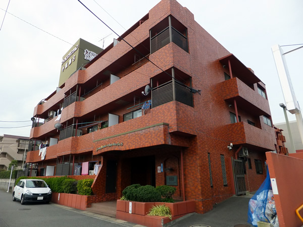 ライオンズマンション小机第8の外観