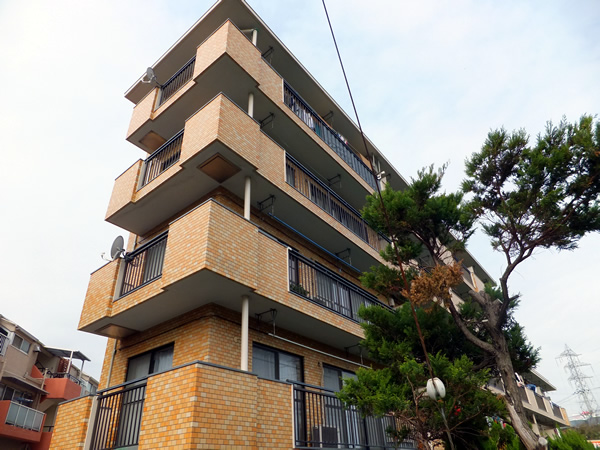 ライオンズマンション小机第5の外観