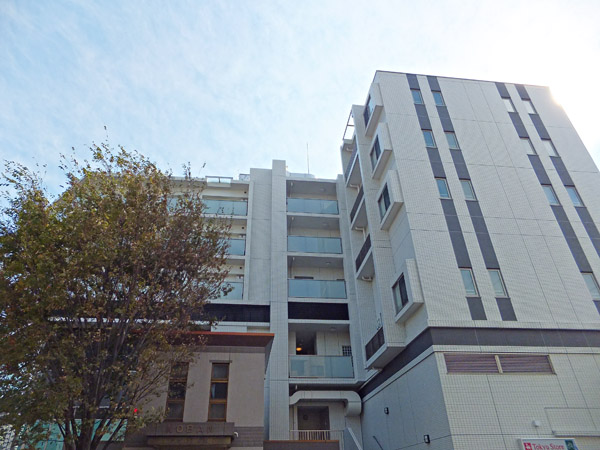 ベリスタ仲町台の外観