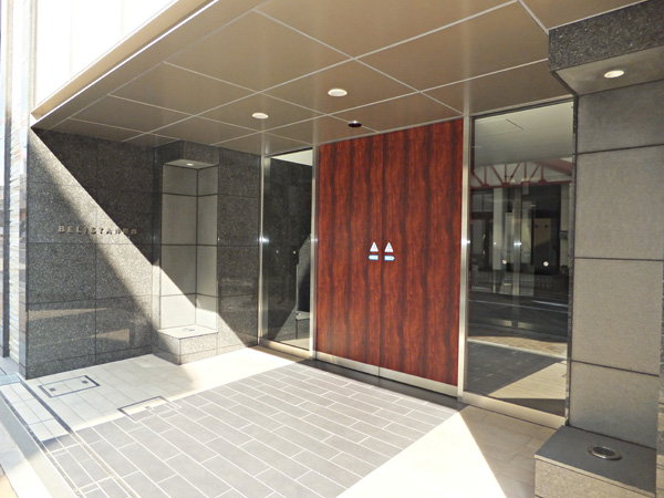 ベリスタ仲町台の外観