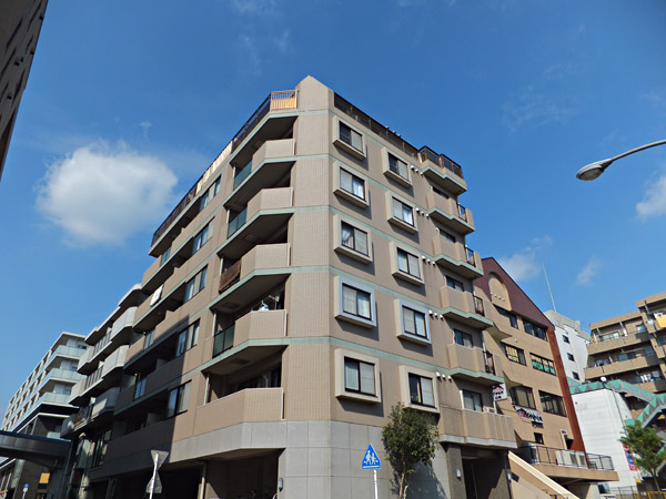 ビューネ仲町台の外観