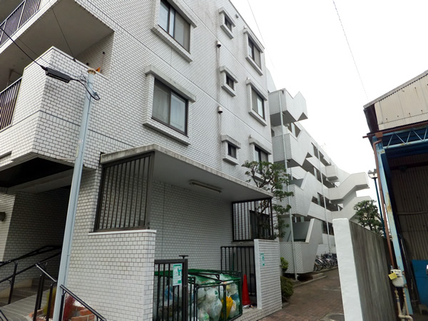 藤和小机コープ3の外観