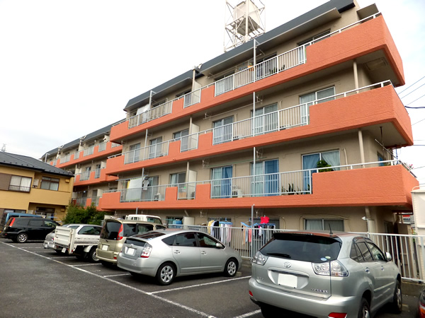 藤和新横浜コープの外観