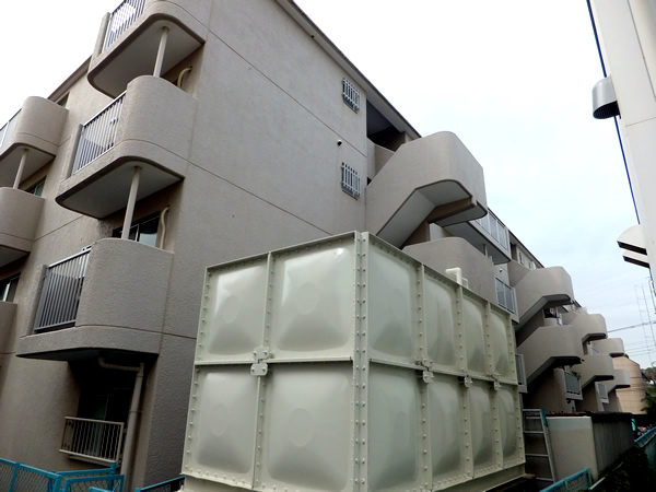 新横浜コートの外観