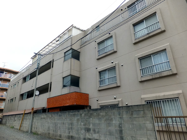 エスペランサ城郷の外観