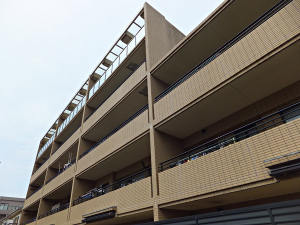 フォルム大倉山の外観