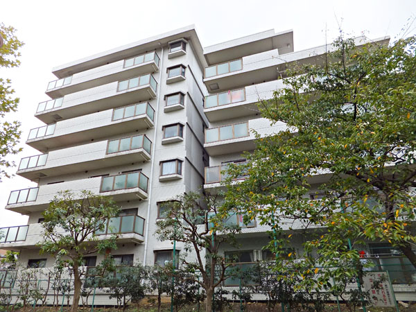 ニックアーバンハイム大倉山の外観