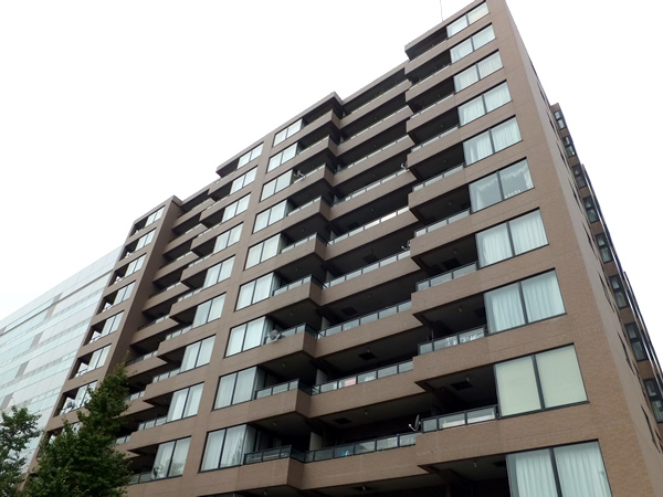 パルク新横浜の外観