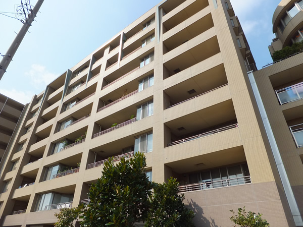 ライオンズヴィアーレ港北ニュータウンの外観