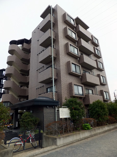 日神パレステージ鎌倉台の外観