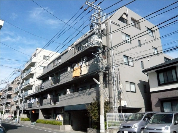 アドリーム南林間の外観