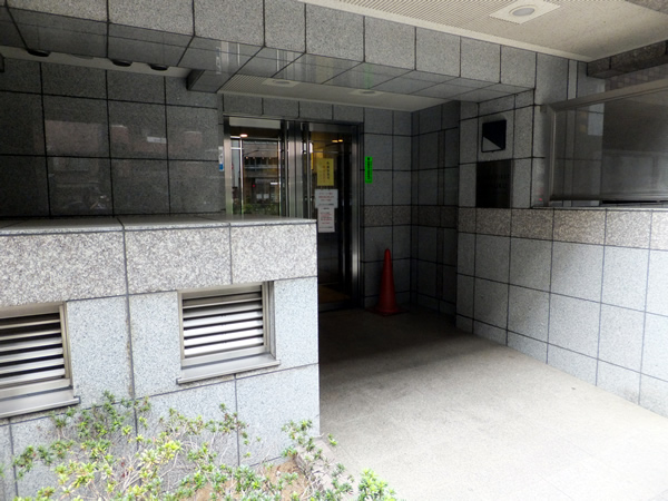 ステージファースト三宿の外観