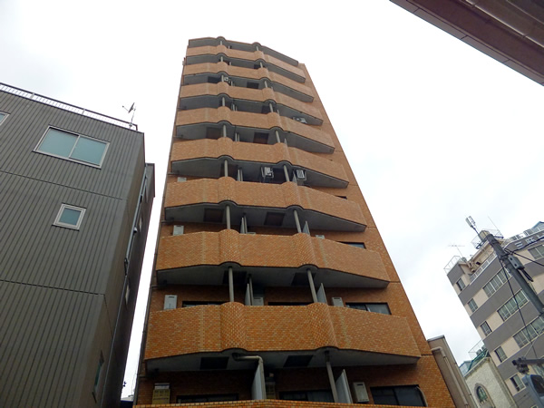 メゾンドリベラルの外観