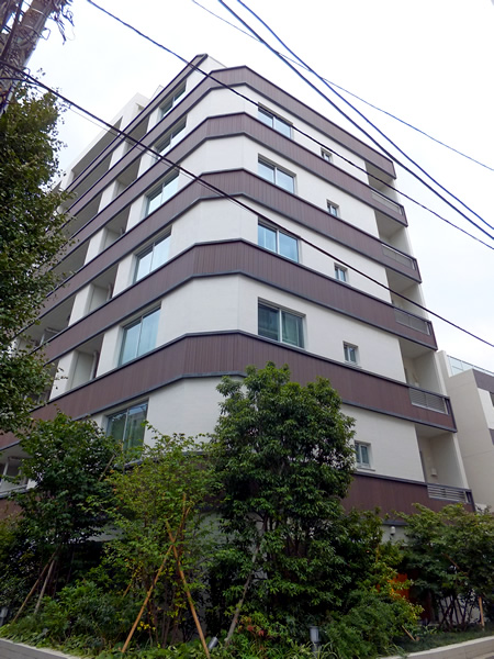 パークリュクス三宿の外観