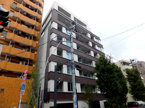 パークリュクス三宿の外観