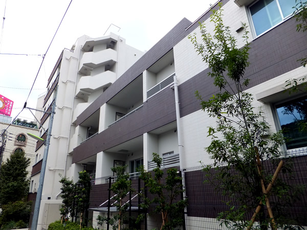 パークリュクス三宿の外観