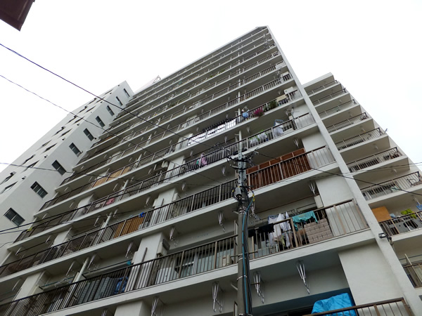 ニュー池尻マンションの外観