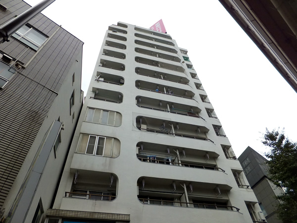 ニュー池尻マンションの外観