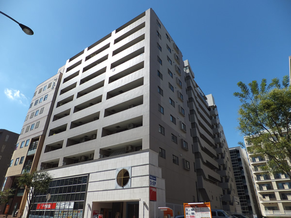 メイフェアミュゼレトワールセンター南駅前の外観