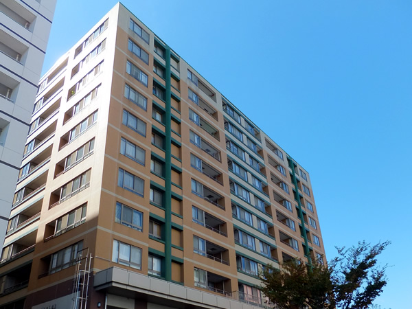 ライオンズステーションプラザセンター南の外観