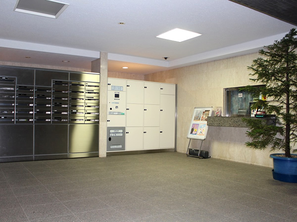 コスモ向ヶ丘遊園ラミューゼの外観