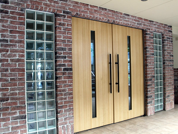 マイキャッスル向ヶ丘遊園2番館の外観