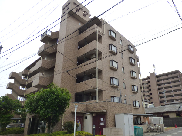 ラブリハイツ鶴間の外観