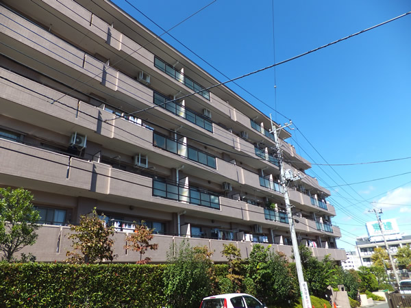 藤和シティホームズセンター南の外観