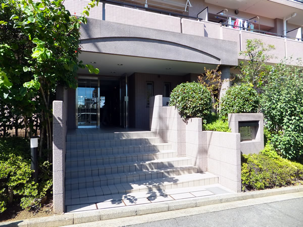 藤和シティホームズセンター南の外観