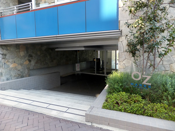 オズマークスセンター南の外観