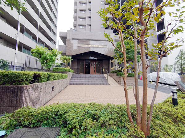 ライオンズシティ西新宿の外観