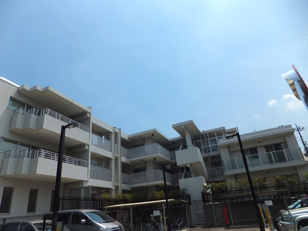 パークホームズ藤が丘の外観