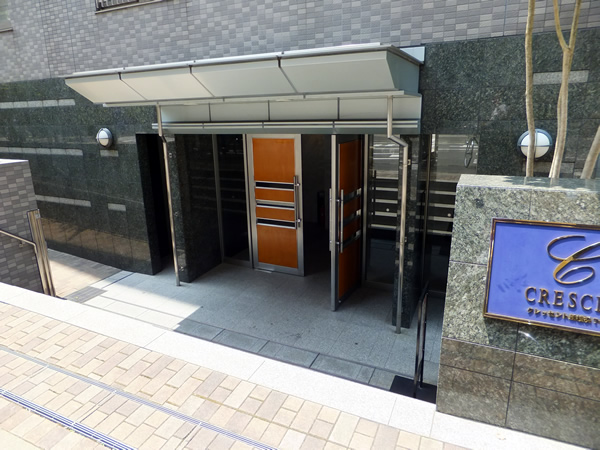 クレッセント新横浜ツインズウエストの外観