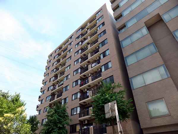 サンマンションアトレ新横浜駅前公園の外観