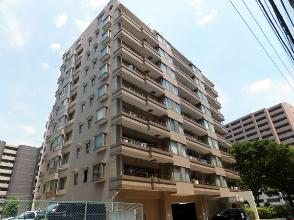 トースト新横浜の外観