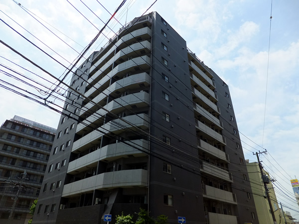 トーシンフェニックス新横浜イクシールの外観