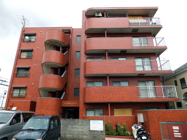 ライオンズマンション瀬谷の外観