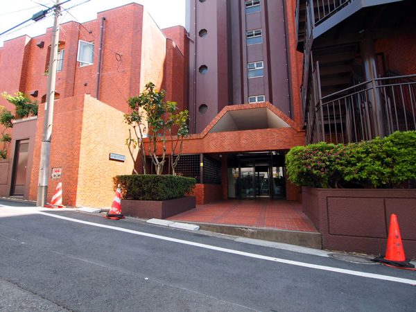 代々木ロイヤルマンションの外観