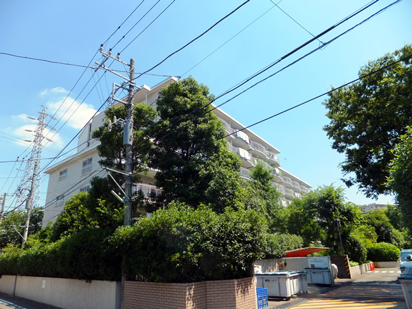 菊名ハイツ2号館の外観