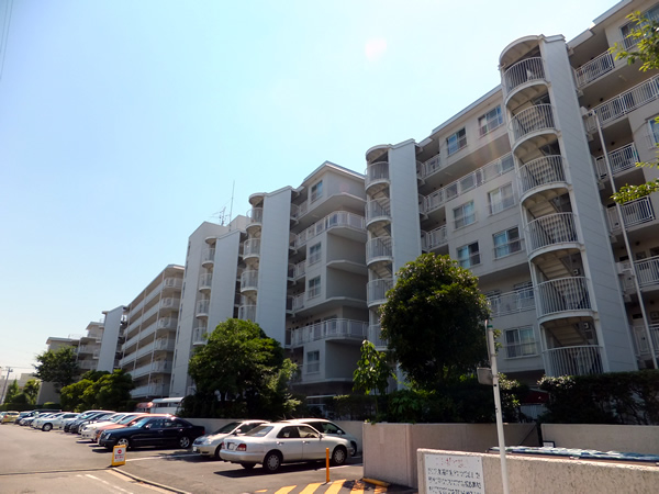 菊名ハイツ2号館の外観