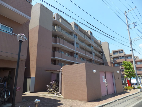 ヒルズ菊名の外観