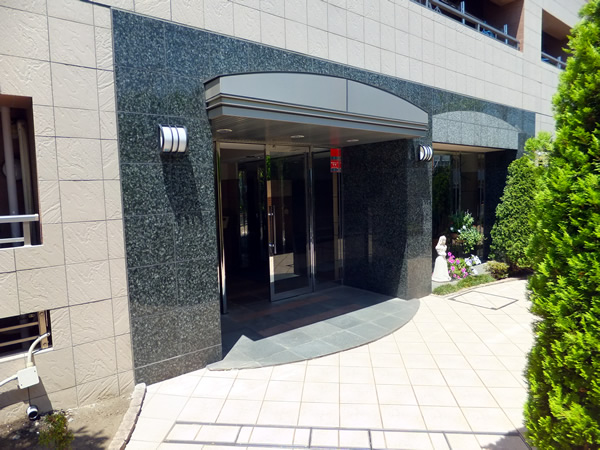 ヒルズ菊名の外観