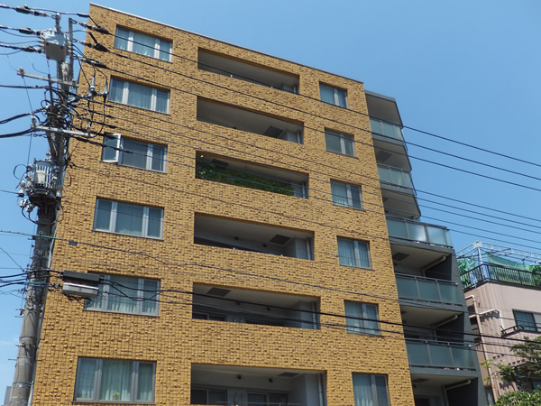 アクシルコート菊名の外観