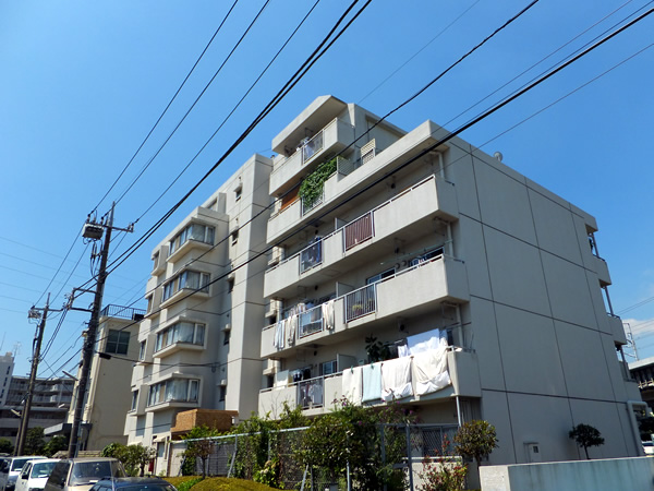 藤和菊名コープの外観