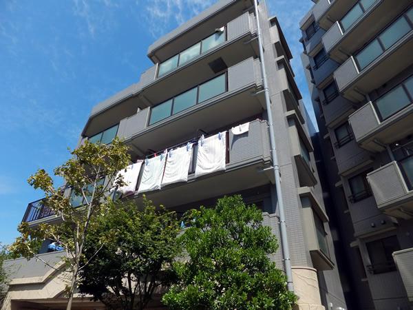 エンゼルハイムいずみ中央の外観