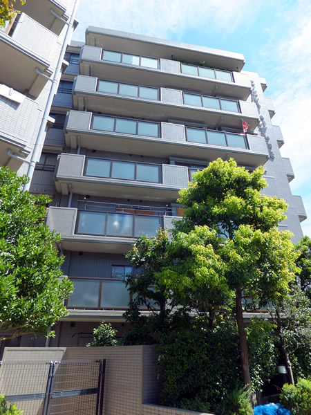 エンゼルハイムいずみ中央の外観