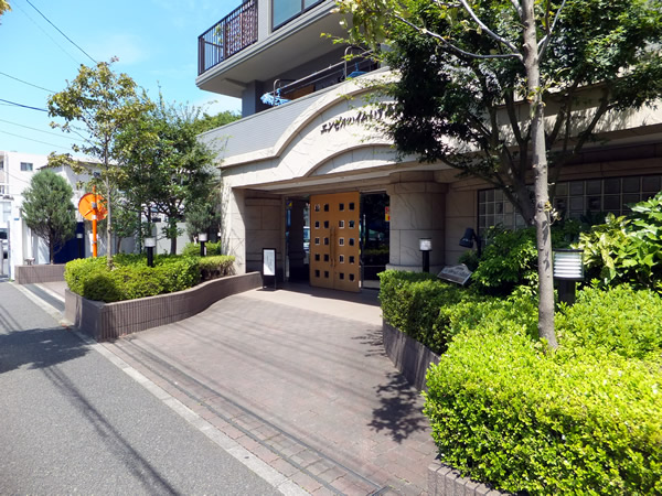 エンゼルハイムいずみ中央の外観